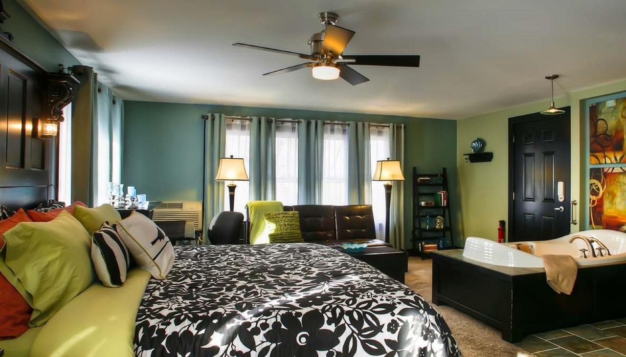 Prairieside Suites Luxury Bed & Breakfast Grandville Extérieur photo