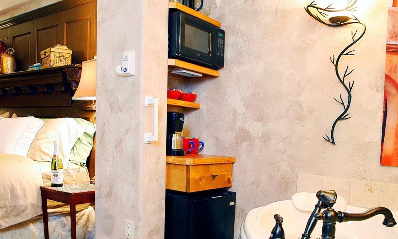 Prairieside Suites Luxury Bed & Breakfast Grandville Extérieur photo